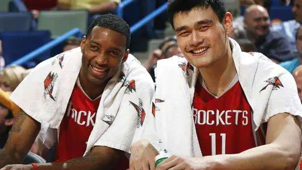 nba球員怎么評價姚明_評價姚明的話_nba巨星對姚明的評價